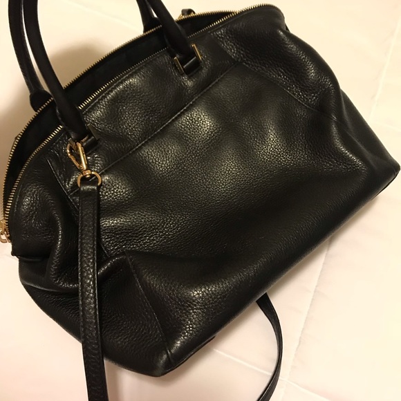 Michael Kors Riley Purse - Picture 3 of 11